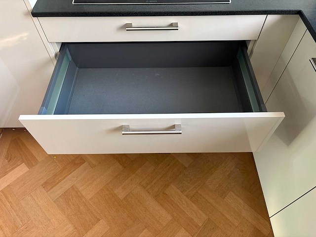 Schmidt - keuken met bosch apparatuur - afbeelding 6 van  18