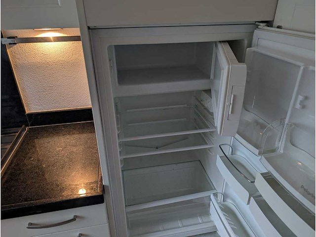 Schmidt - keuken met pelgrim apparatuur - afbeelding 15 van  27