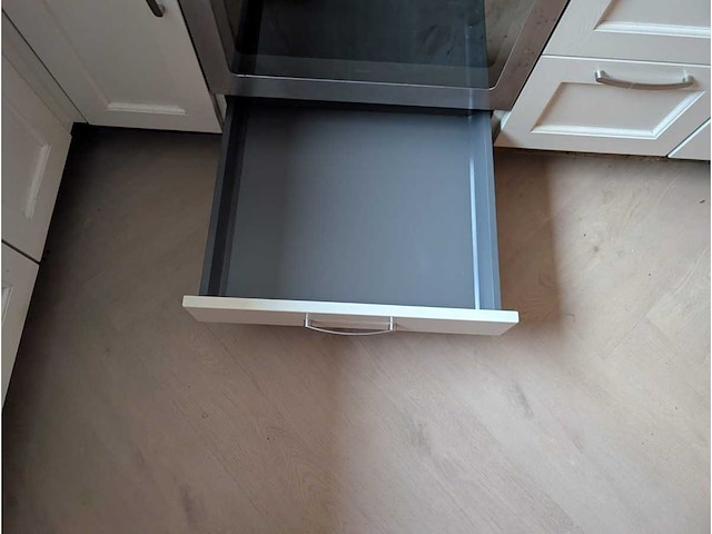 Schmidt - keuken met pelgrim apparatuur - afbeelding 17 van  27