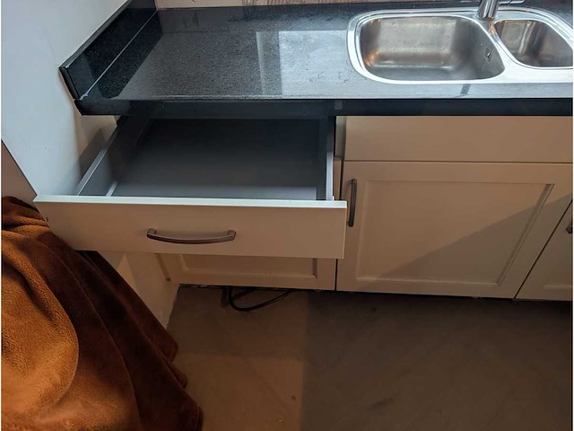 Schmidt - keuken met pelgrim apparatuur - afbeelding 21 van  27