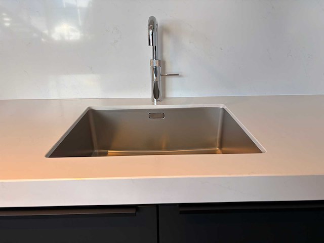 Schmidt - showroomkeuken met pelgrim apparatuur - afbeelding 13 van  16