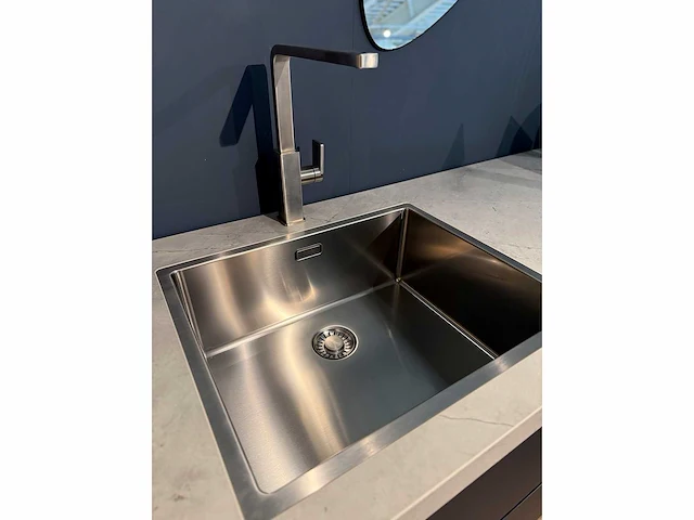 Schmidt arcos soft navy en sencha - showroom keuken - afbeelding 4 van  16