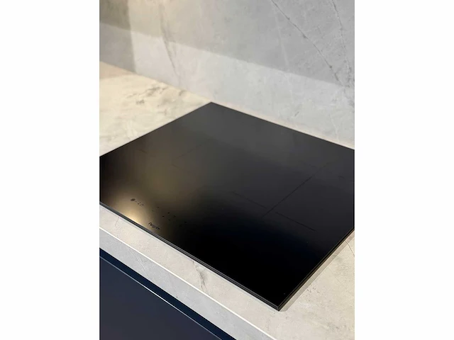 Schmidt arcos soft navy en sencha - showroom keuken - afbeelding 7 van  16