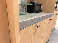 Schmidt + rotpunkt - showroomkeuken met atag apparatuur - afbeelding 4 van  24