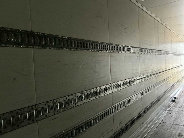 Schmitz cargobull oplegger kastentrailer - afbeelding 33 van  33