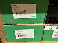 Schneider 10881 groepenverdeler (5x) - afbeelding 3 van  4