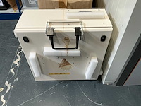 Schneider canalis ksb400se4 aftakkast voor din zekeringen - afbeelding 4 van  5