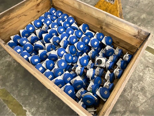 Schneider diverse stekkers - afbeelding 2 van  3