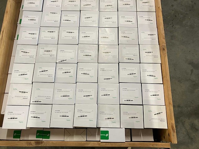 Schneider electric - 018-0054 - partij voedingen 249x - afbeelding 3 van  4