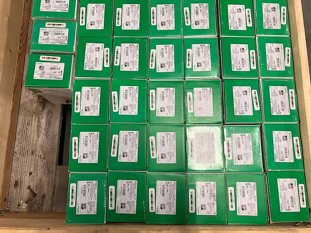 Schneider electric - a9c62216 - partij mini circuit breaker 69x - afbeelding 2 van  5