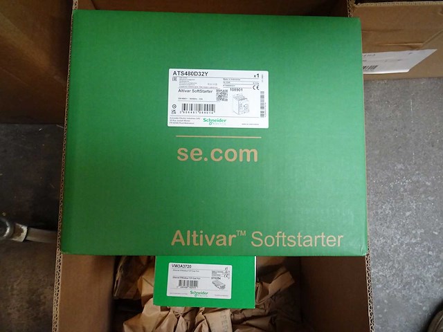 Schneider electric - altivar - ats480d32y - soft starter - afbeelding 2 van  4