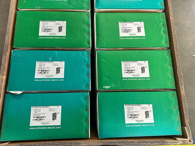 Schneider electric - blrbh341a409b83 - partij varplus box hduty driefasencondensator 12x - afbeelding 2 van  5