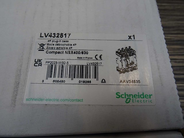 Schneider electric - compact nsx400/630 - sokkel 4p - afbeelding 3 van  3