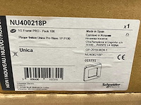 Schneider electric - nu400218p - unica afdekramen 24 boxes (100 pieces per) - afbeelding 3 van  3