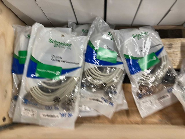 Schneider electric - partij altira installatiemateriaal en bekabeling - afbeelding 6 van  8
