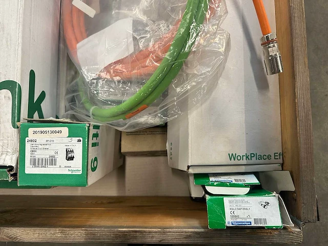 Schneider electric - partij componenten & toebehoren - afbeelding 6 van  9