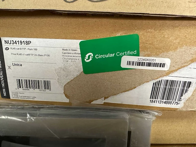 Schneider electric - partij electric installatiemateriaal: rj45, frames, contactdozen & automatiecomponenten - afbeelding 3 van  8