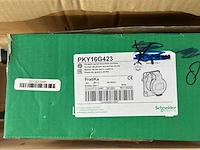 Schneider electric - partij electric installatiemateriaal: rj45, frames, contactdozen & automatiecomponenten - afbeelding 2 van  8
