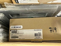 Schneider electric - partij electric installatiemateriaal: rj45, frames, contactdozen & automatiecomponenten - afbeelding 4 van  8