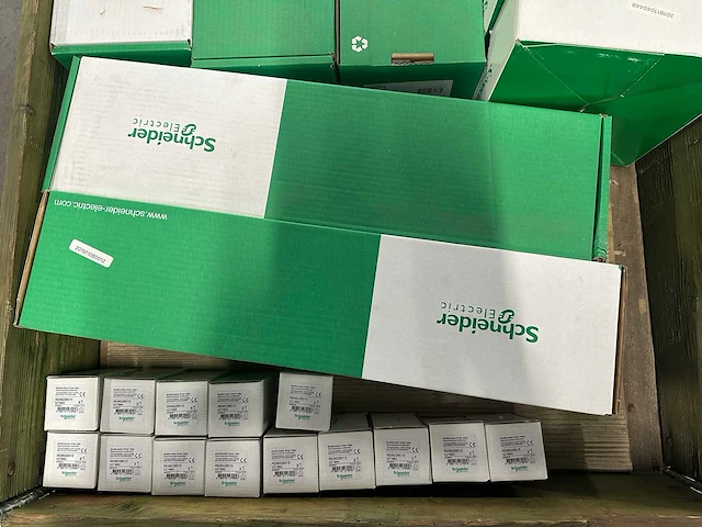 Schneider electric - partij elektronica: industriële automatiseringscomponenten - afbeelding 1 van  6