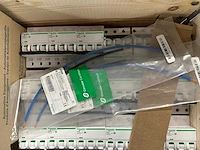 Schneider electric - partij installatieautomaten, schakelmateriaal, plc-/i/o-componenten & signaleringsonderdelen - afbeelding 5 van  11
