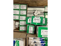 Schneider electric - partij installatiemateriaal & knx-modules & netwerkbekabeling - afbeelding 7 van  7