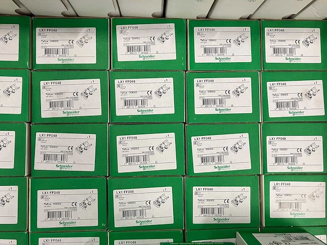 Schneider electric - partij installatiemateriaal & schakelcomponenten & electronica - afbeelding 8 van  8