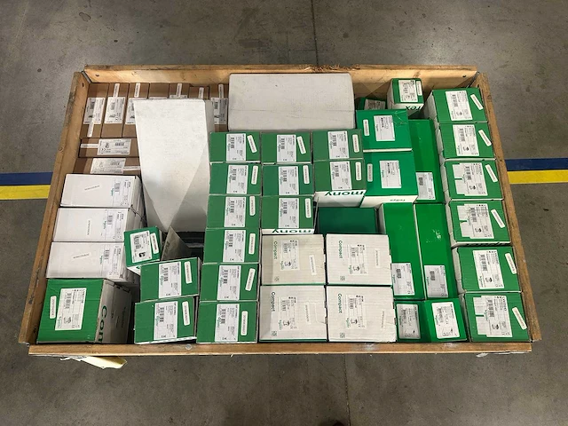 Schneider electric - partij onderdelen/componenten - afbeelding 5 van  11