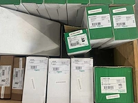 Schneider electric - partij onderdelen/componenten - afbeelding 6 van  11