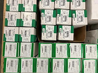 Schneider electric - partij schakel- en installatiemateriaal & electronica - afbeelding 7 van  8