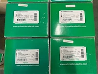 Schneider electric - partij servomotoren & frequentieregelaars - afbeelding 2 van  8
