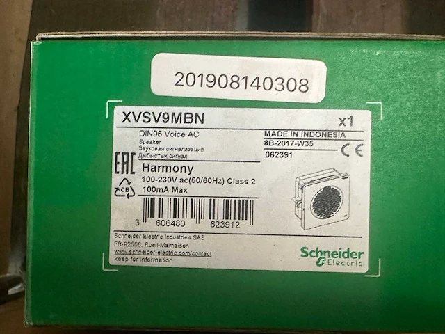 Schneider electric - partij servomotoren & frequentieregelaars - afbeelding 5 van  8
