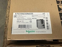 Schneider electric - partij servomotoren & frequentieregelaars - afbeelding 8 van  8