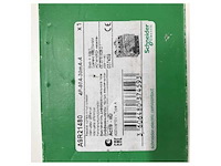 Schneider electric a9r21480 aardlekschakelaar 4p 80a 30 ma - afbeelding 3 van  4
