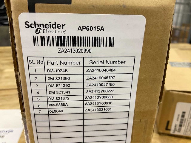 Schneider electric ap6015a rack - afbeelding 1 van  2