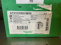 Schneider electric atv312h037m3b frequentieregelaar - afbeelding 2 van  2