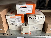 Schneider electric aya1700223 drukschakelaar voor bel - afbeelding 3 van  3