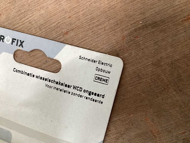 Schneider electric combinatie opbouw wisselschakelaar (22x) - afbeelding 2 van  3