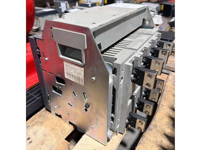 Schneider electric compact ns1600 h vermogensschakelaar - afbeelding 4 van  6