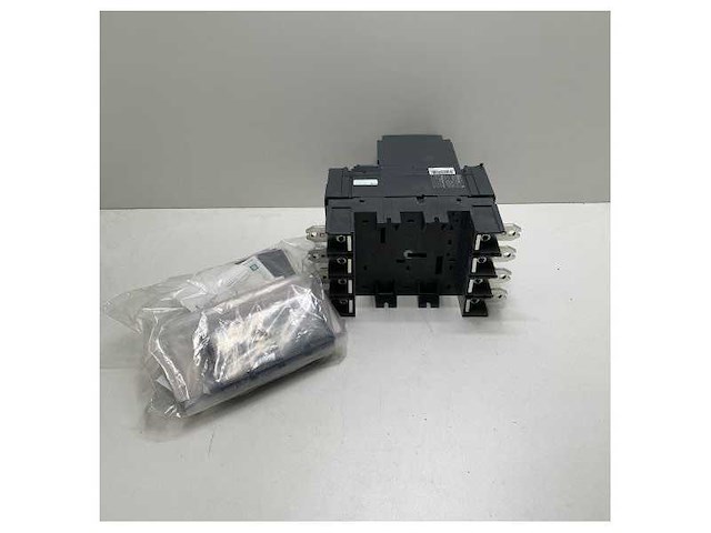 Schneider electric compact switch 4p - 630a - nsx630na - afbeelding 8 van  8