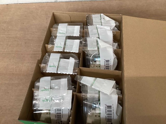 Schneider electric dubbele serieschakelaar (40x) - afbeelding 3 van  3