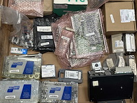 Schneider electric / festo - partij elektronica & pneumatiek - afbeelding 2 van  9