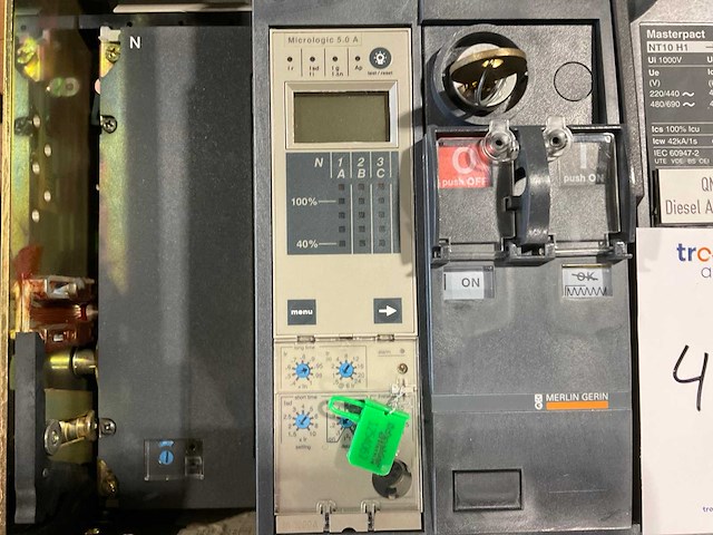 Schneider electric masterpact nw10 h1 vermogensschakelaar - afbeelding 2 van  3