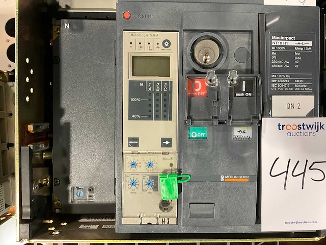 Schneider electric masterpact nw10 h1 vermogensschakelaar - afbeelding 3 van  4