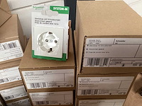Schneider electric mix kavel schakelmateriaal (219x) - afbeelding 3 van  4
