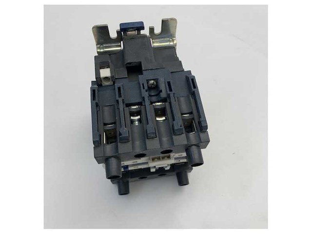 Schneider electric tesys d contactor for marine applications - lc1d40008g6 - 4p(2 no + 2 nc) - ac-1 - afbeelding 3 van  7