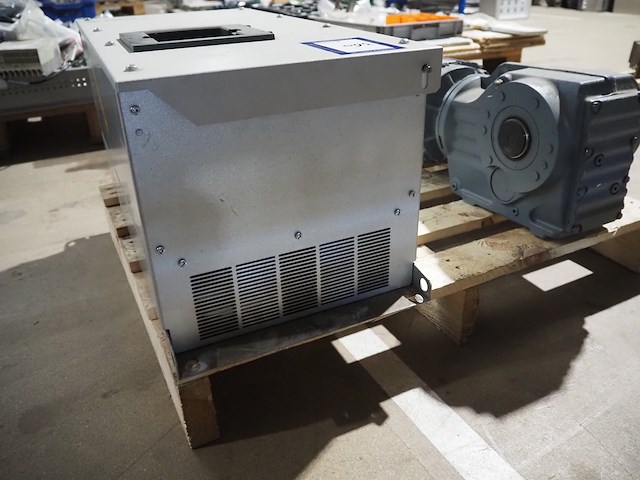 Schneider electric - afbeelding 7 van  9