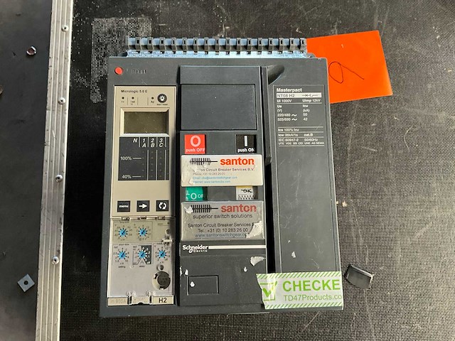Schneider masterpact nt08 h2 800a 3 polig generator automaat - afbeelding 1 van  5