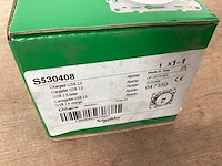 Schneider odace usb lader (51x) - afbeelding 5 van  5