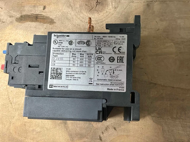 Schneider schakelmateriaal (8x) - afbeelding 2 van  3